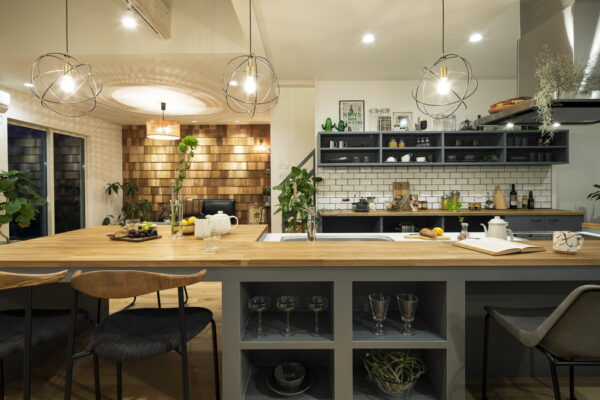 Kitchen cafe style house